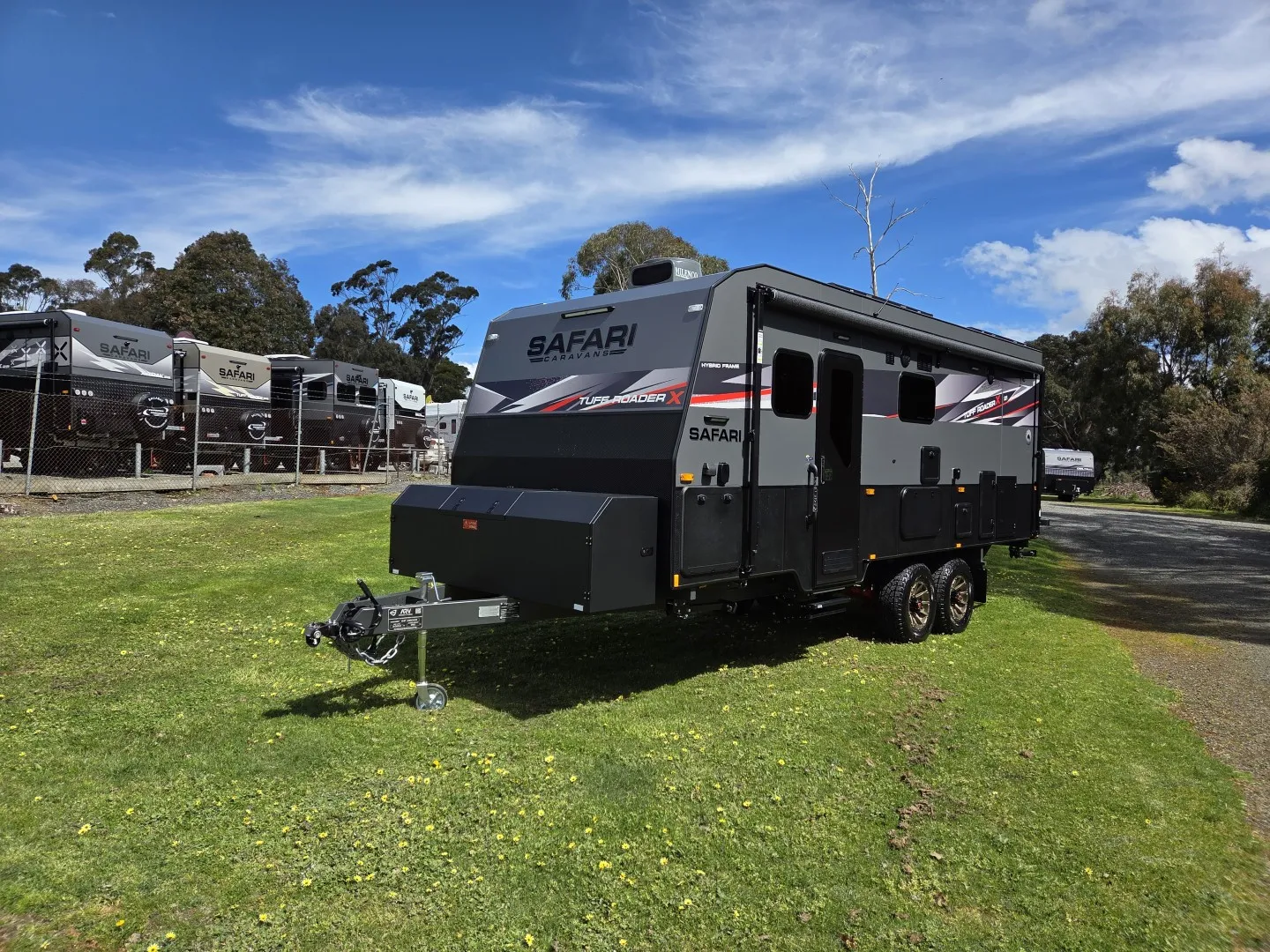 Safari Tuff Roader-X 21 front three-quarter view showing front toolbox and drawbar