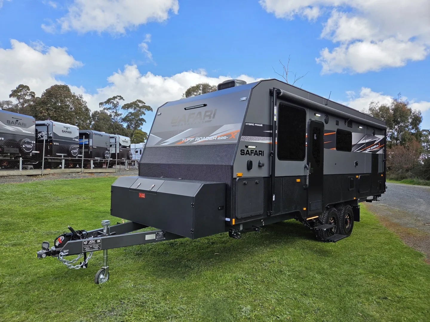 Safari Tuff Roader-X 226 King Bed front three-quarter view with front toolbox