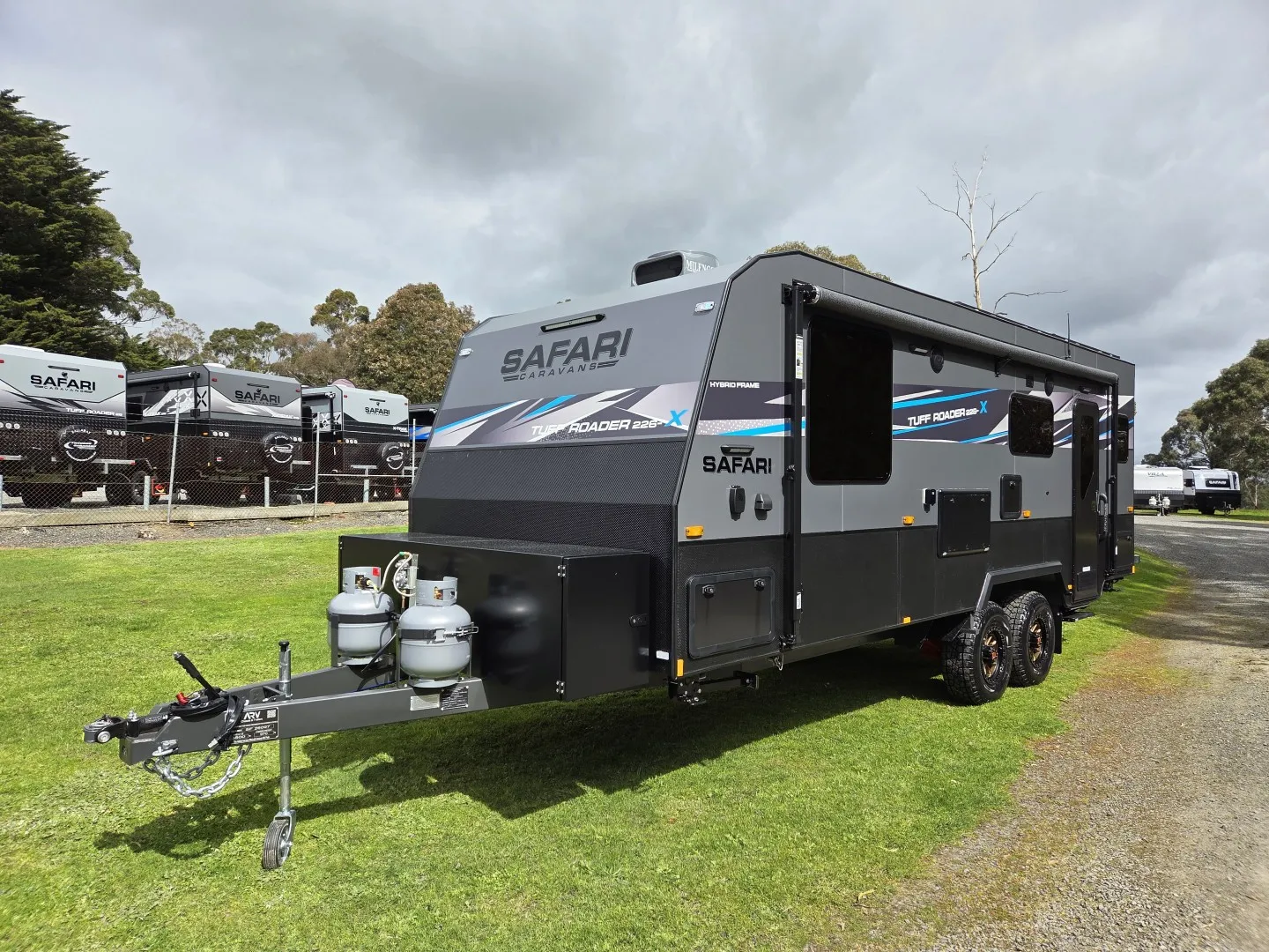 Safari Tuff Roader-X 226 Rear Club front view with drawbar and gas bottles