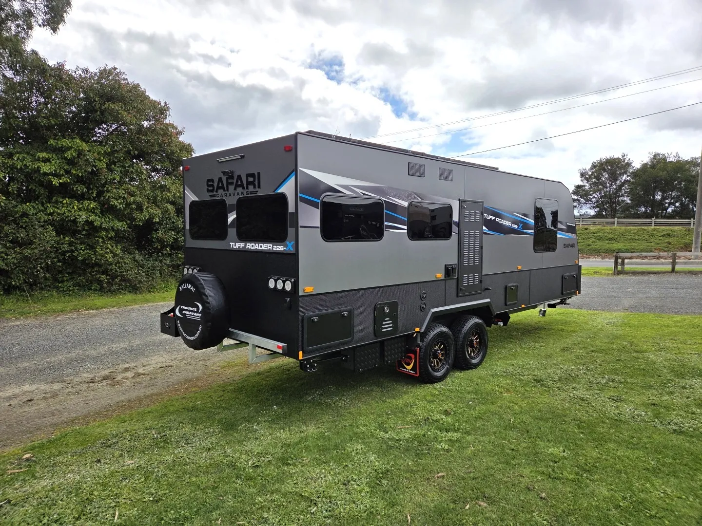 Safari Tuff Roader-X 226 Rear Club from the rear, with tandem axles and spare wheel