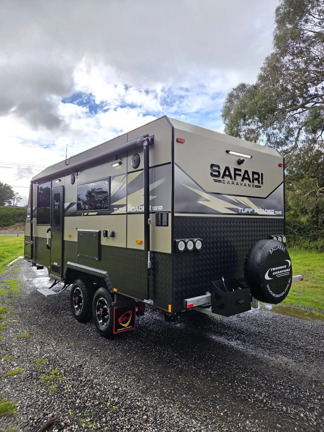 Safari Tuff Roader 1810 rear three-quarter view with rear-mounted spare wheel